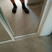 Шкаф-купе белый глянец встроенный