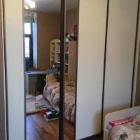 Встроенный шкаф+комбинированные двери алебастер