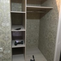 Шкаф-купе зеркало с витражом в прихожую